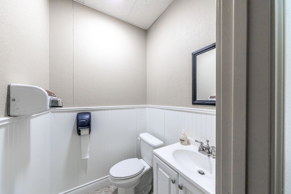 PAN AM Building: 820 Buddy Holly Ave, Lubbock, TX 79401